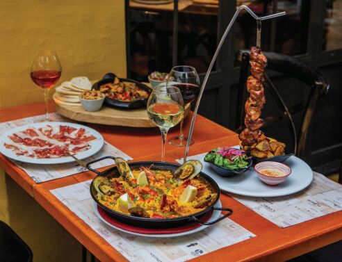 Los Gatos: Cocina Latina στη Ρόμβης!