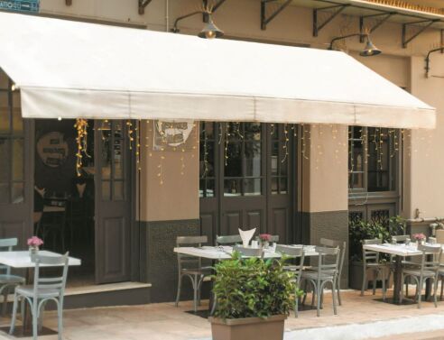 Χρύσα Χρύσα: το νόστιμο στέκι στην καρδιά των Πετραλώνων  