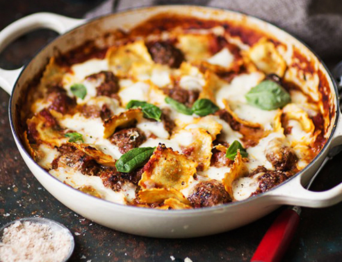 Ραβιόλι με κεφτεδάκια και παρμεζάνα 