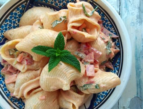 Δροσερή μακαρονοσαλάτα στο λεπτό