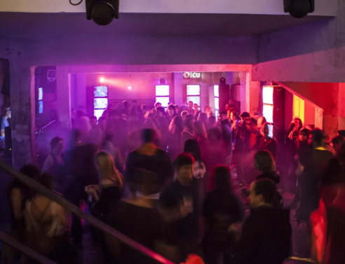 CarnivalxRave: Double Stage Party στο Ρομάντσο