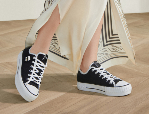 10 sneakers με πλατφόρμα που ξεχωρίσαμε στην αγορά