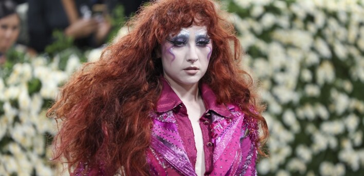 Η τραγουδίστρια Τσάπελ Ρόουν