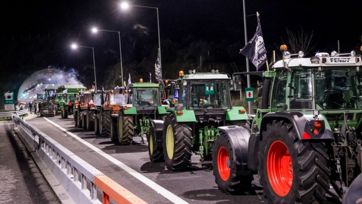μπλοκο αγροτων, τρακτερ