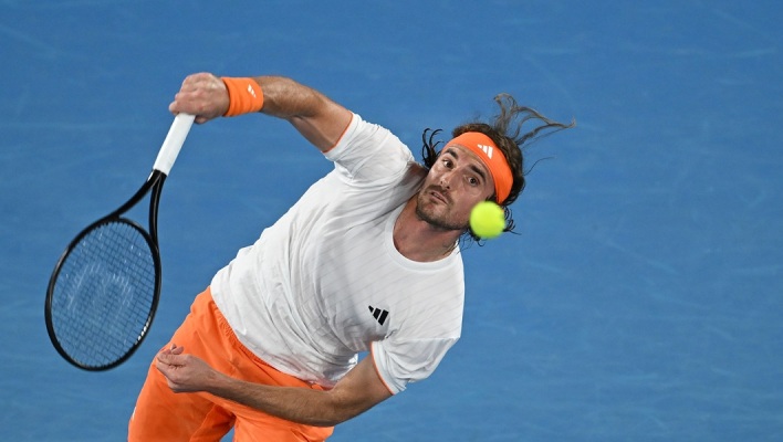 «Καθάρισε» τον Μοτσιζούκι ο Τσιτσιπάς (3-1) και πέρασε στον 2ο γύρο του Australian Open