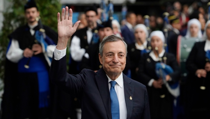 Μάριο Ντράγκι