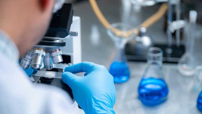 Η πρώιμη έκθεση των παιδιών στα «αιώνια χημικά» συνδέεται με κίνδυνο εμφάνισης λευχαιμίας	