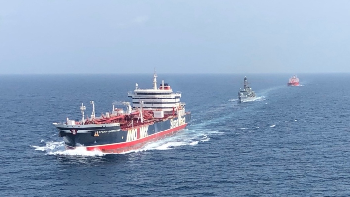 Ιράν, Στενά του Ορμούζ