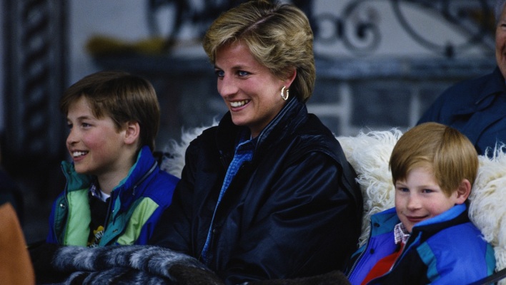 Η πριγκίπισσα Νταϊάνα με τους 2 γιους της, Ουίλιαμ και Χάρι
