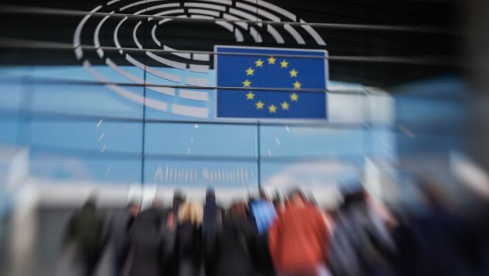 ΕΕ: Καθώς πλησιάζουν οι ευρωεκλογές, οι Βρυξέλλες αναζητούν τρόπους να αντιμετωπίσουν τις απόπειρες ανάμιξης της Ρωσίας - Οι ανησυχίες που εκφράζονται. 