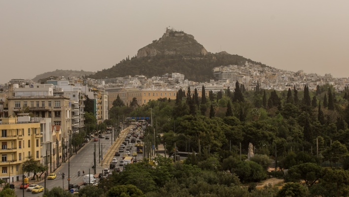 Αφρικανική σκόνη πάνω από τον ουρανό της Αθήνας