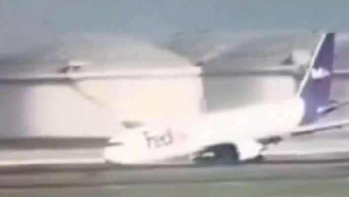 Κωνσταντινούπολη: Boeing προσγειώθηκε με την «κοιλιά» - Νέο περιστατικό βλάβης