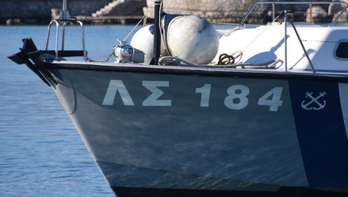 Ερμιόνη: 52χρονος ανασύρθηκε νεκρός από τη θάλασσα, όταν το αυτοκίνητό του έπεσε στο νερό - Άγνωστα τα αίτια του δυστυχήματος.