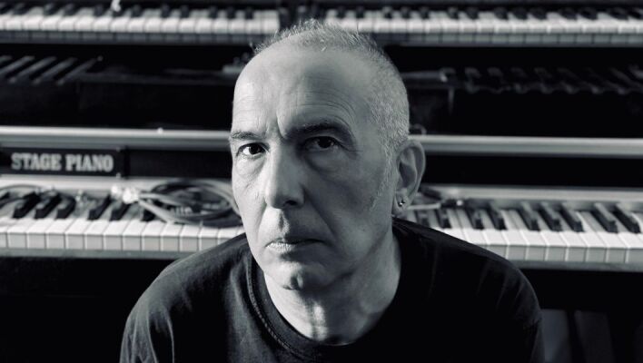 Αντώνης Λιβιεράτος: Το «Τίποτα» είναι το soundtrack των δύσκολων καιρών μας