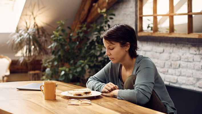 Podcast 40+ | Μαρία Τσιάκα: Πώς οι διατροφικές διαταραχές επηρεάζουν σώμα και νου