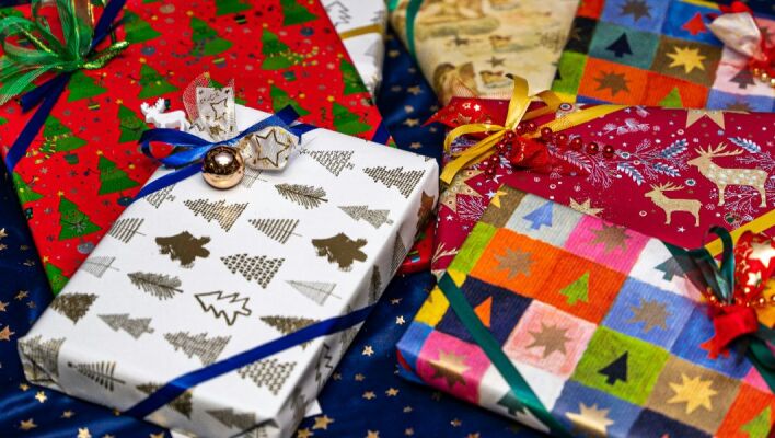 Πότε μπαίνει στους λογαριασμούς το δώρο Χριστουγέννων 2025