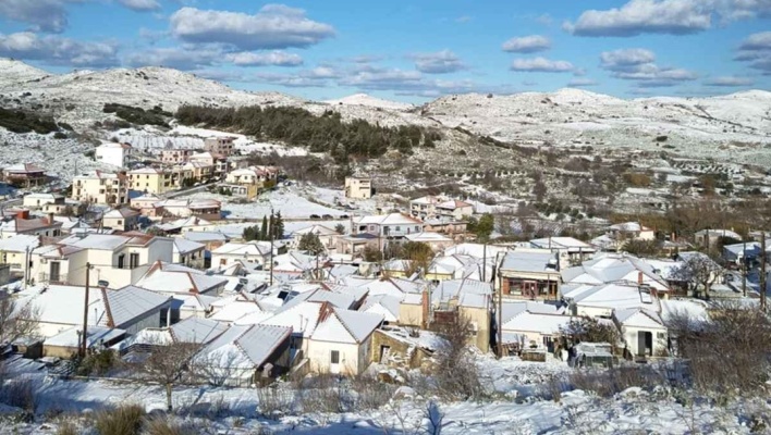 Εικόνα από τη χιονισμένη Λήμνο