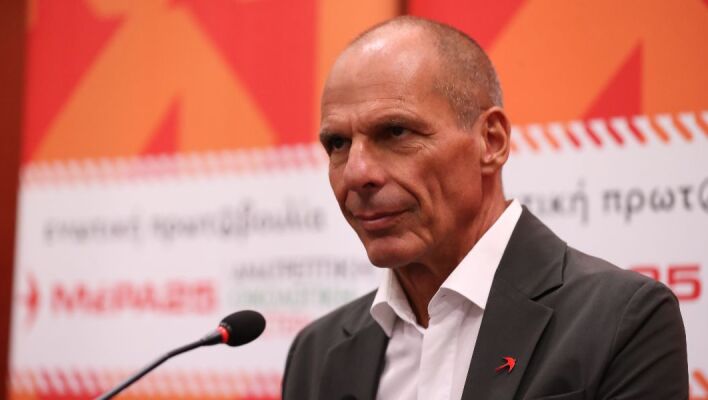  Σε δίκη παραπέμπεται ο Γιάνης Βαρουφάκης για «διαφήμιση ναρκωτικών» - Η απάντηση του ΜέΡΑ25