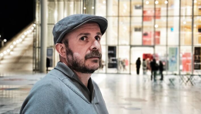 Γιώργος Θάνος: Η ανάγκη να εκσυγχρονιστούμε δεν άφησε την λογοτεχνία τρόμου να εξελιχθεί στην Ελλάδα