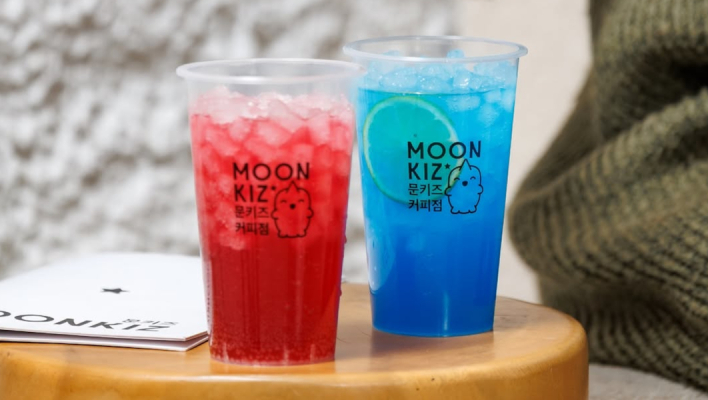 Moonkiz στο Θησείο 