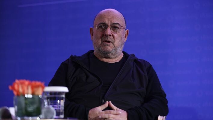 Ο Στράτος Φαναράς παρεμβαίνει στη σύγκρουση για τις δημοσκοπήσεις - Ο επικεφαλής της Metron Analysis προειδοποιεί για μεγάλες ανακατατάξεις στο πολιτικό σκηνικό