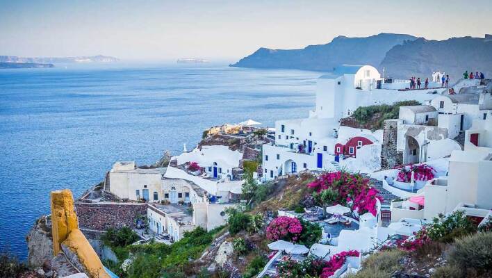 Κατοικίες στη Σαντορίνη