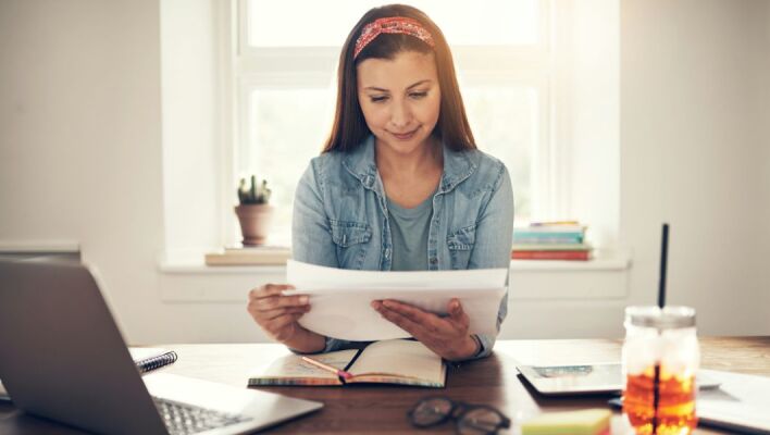 Έρευνα ανατρέπει τα στερεότυπα για την ευφυΐα, συνδέοντας την υψηλή νοημοσύνη με ενεργητικότητα, εργατικότητα και ενσυναίσθηση