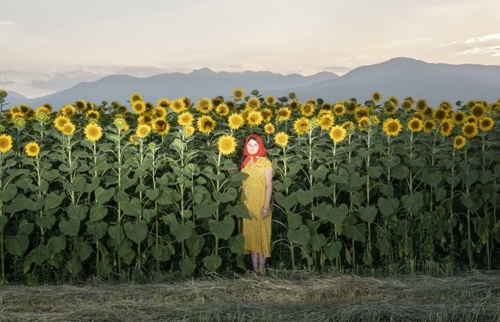 Βίκη Γεωργίου, «Η πίσω αυλή», Έκθεση φωτογραφίας Μαζί, Ορατές_σε συνεργασία με το MOMUS-Μουσείο Φωτογραφίας Θεσσαλονίκης