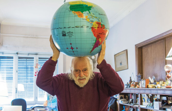 Νάνος Βαλαωρίτης