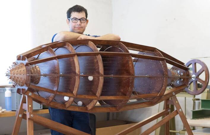 O εικαστικός Γιώργος Κουτσούρης