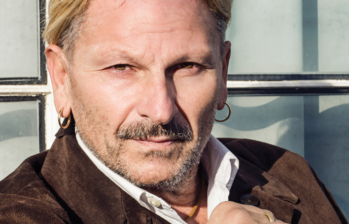 Μιχαήλ Μαρμαρινός: Ο καλλιτεχνικός διευθυντής της Πολιτιστικής Πρωτεύουσας 2023 ELEVSIS