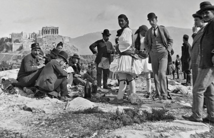 Μαρία Ηλιού: Φωτογραφία από το λεύκωμα «Η Αθήνα από την Ανατολή στη Δύση, 1821-1896»