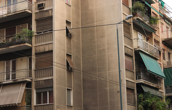 Παλιά πολυκατοικία στην Πατησίων