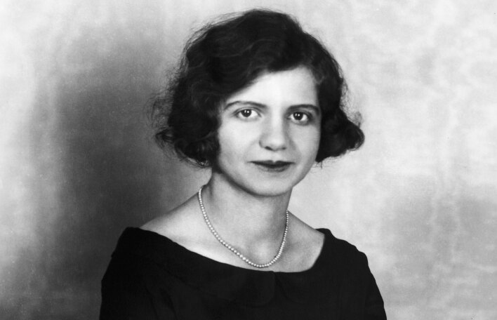 Η Αντιγόνη Μεταξά την περίοδο που πρωταγωνιστούσε στο θέατρο, φωτογραφημένη από τη Nelly