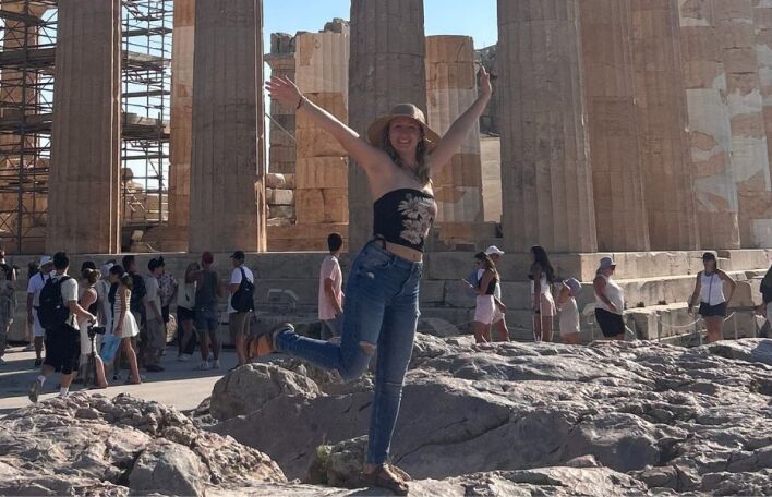 Η Eliana Klathis απέρριψε την αμερικανική κολλεγιακή εμπειρία 