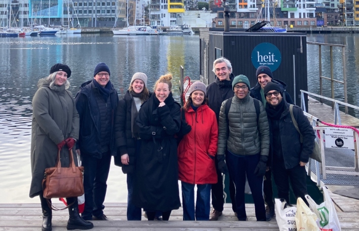 Γιαν Χένρικ Σβαν: Από τη Νορβηγία στην Ουκρανία: Bιβλία σε καιρό ειρήνης, βιβλία σε καιρό πολέμου