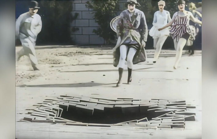 Eικονογράφηση από την ταινία Hard Luck (1921)