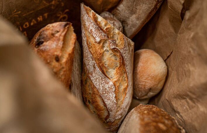 Τόσοι πολλοί φούρνοι, τόσα ίδια ψωμιά...