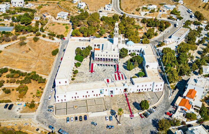5 λόγοι για να επισκεφθείς την Τήνο και τον Οκτώβριο
