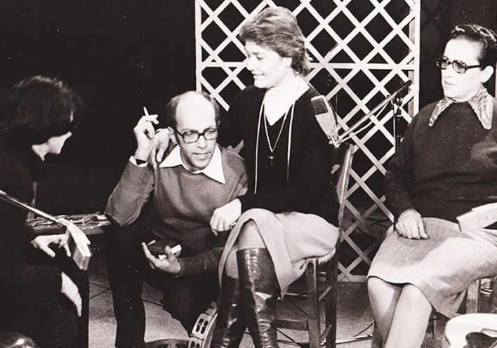 Ο Γιώργος Παπαστεφάνου με τη Δάφνη Τζαφέρη, την Μαρινέλλα και την Σωτηρία Μπέλλου