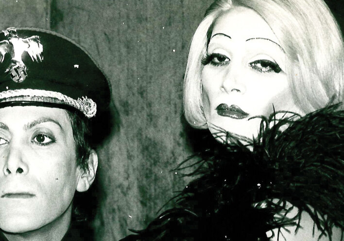 Η ιστορία του Αλκαζάρ, του πρώτου Drag Show στην Πλάκα