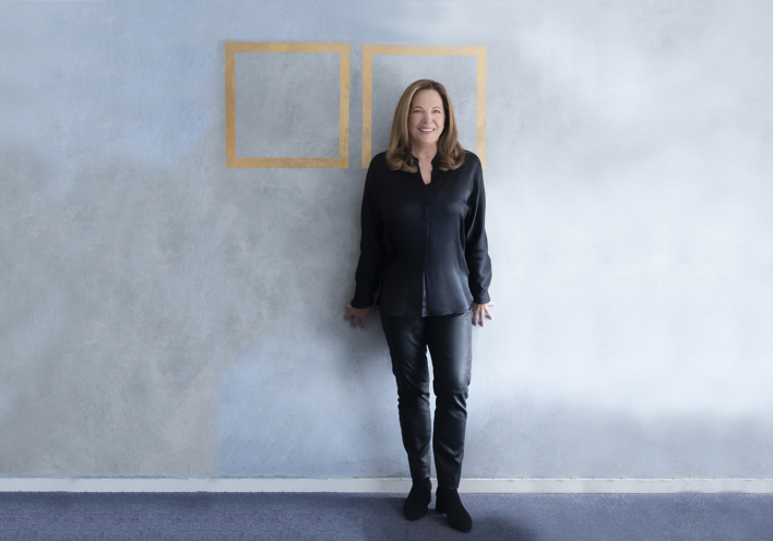 Angie Antonakis (Angakis) στην πρώτη της solo έκθεση με τίτλο «I ll be your mirror» στο Ίδρυμα Μιχάλης Κακογιάννης