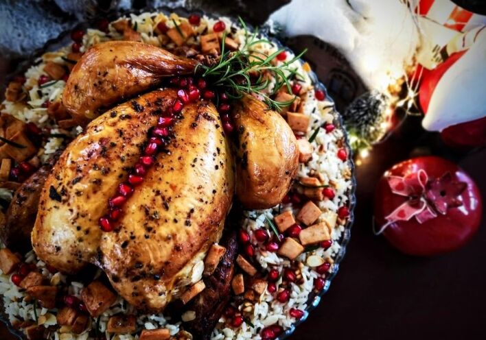 Γιορτινό κοτόπουλο με ρύζι