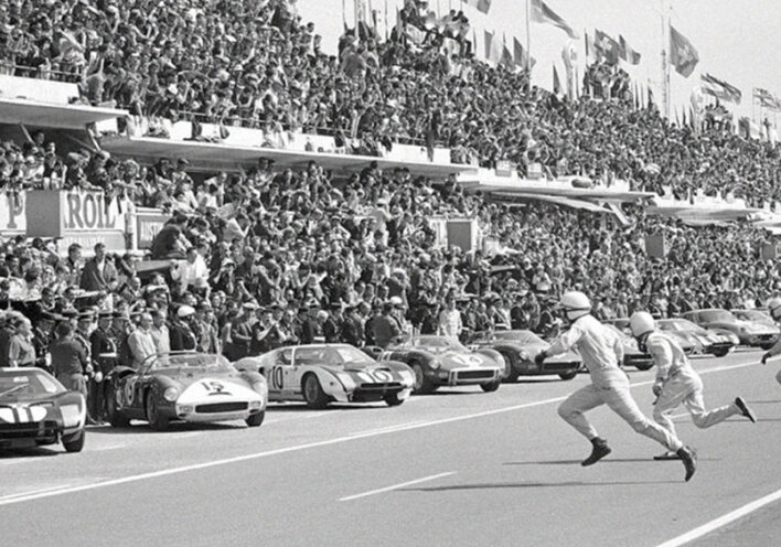 Ο αγώνας μηχανοκίνητου αθλητισμού 24 Heures du Mans