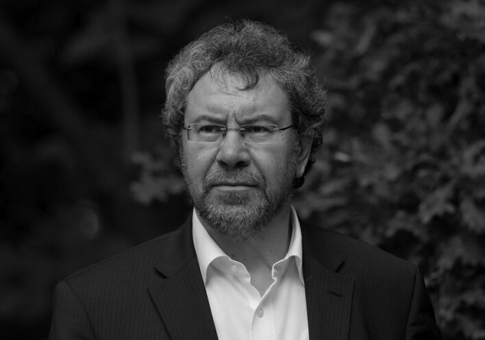 Θανάσης Λάμπρου