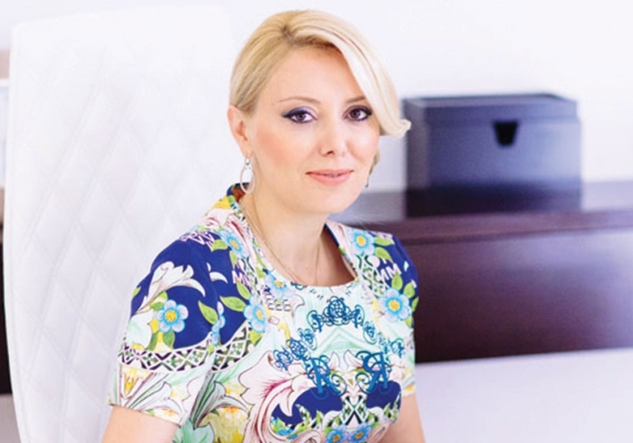 Μύθος ή πραγματικότητα το αδυνάτισμα στο Δερματολογικό Ιατρείο; Η δερματολόγος-αφροδισιολόγος Δρ Έφη Π. Μάρκου αναλύει τις επιλογές μας