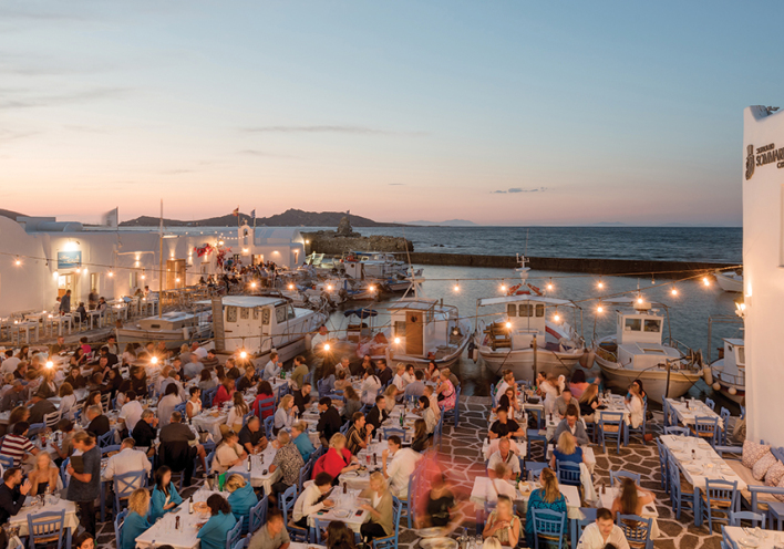 Τσαχπίνης - Ουζερί των ναυτικών: Η αγαπημένη ταβέρνα ντόπιων και τουριστών στην Πάρο