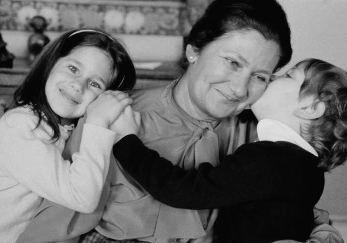 Σιμόν Βέιλ: Μια γυναίκα σύμβολο