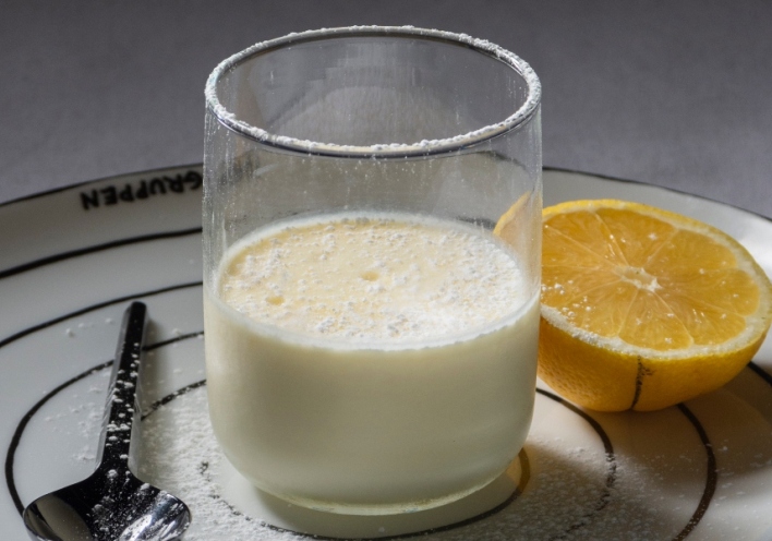Κρέμα Λεμόνι σε ποτήρι 