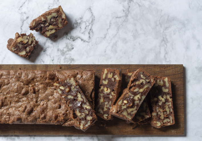 Μπράουνι με καρύδια Ικαρίας 